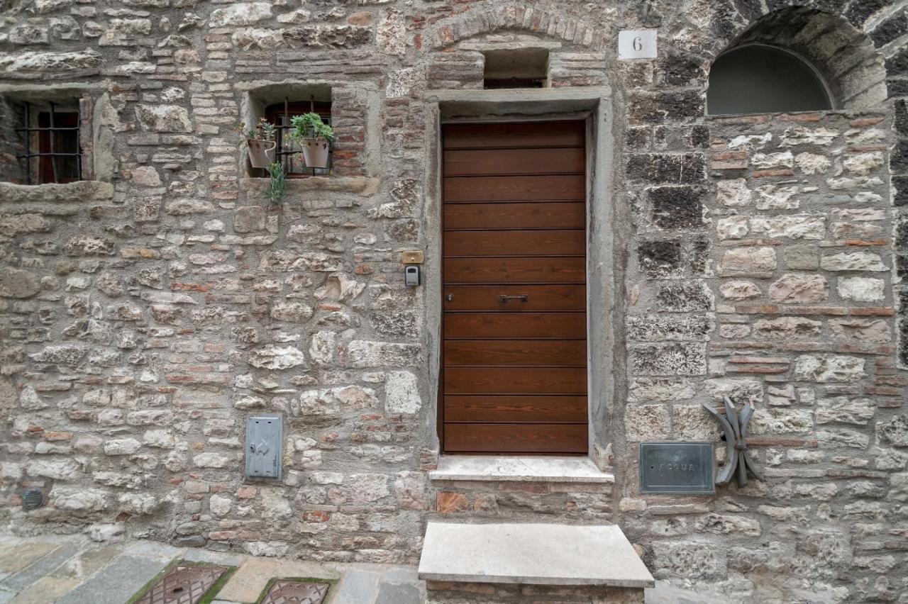 Ferienwohnung Mamihouse Gubbio Exterior foto