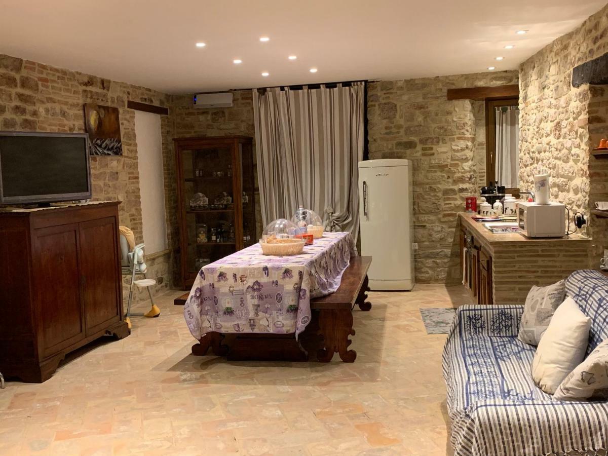 Ferienwohnung Mamihouse Gubbio Exterior foto